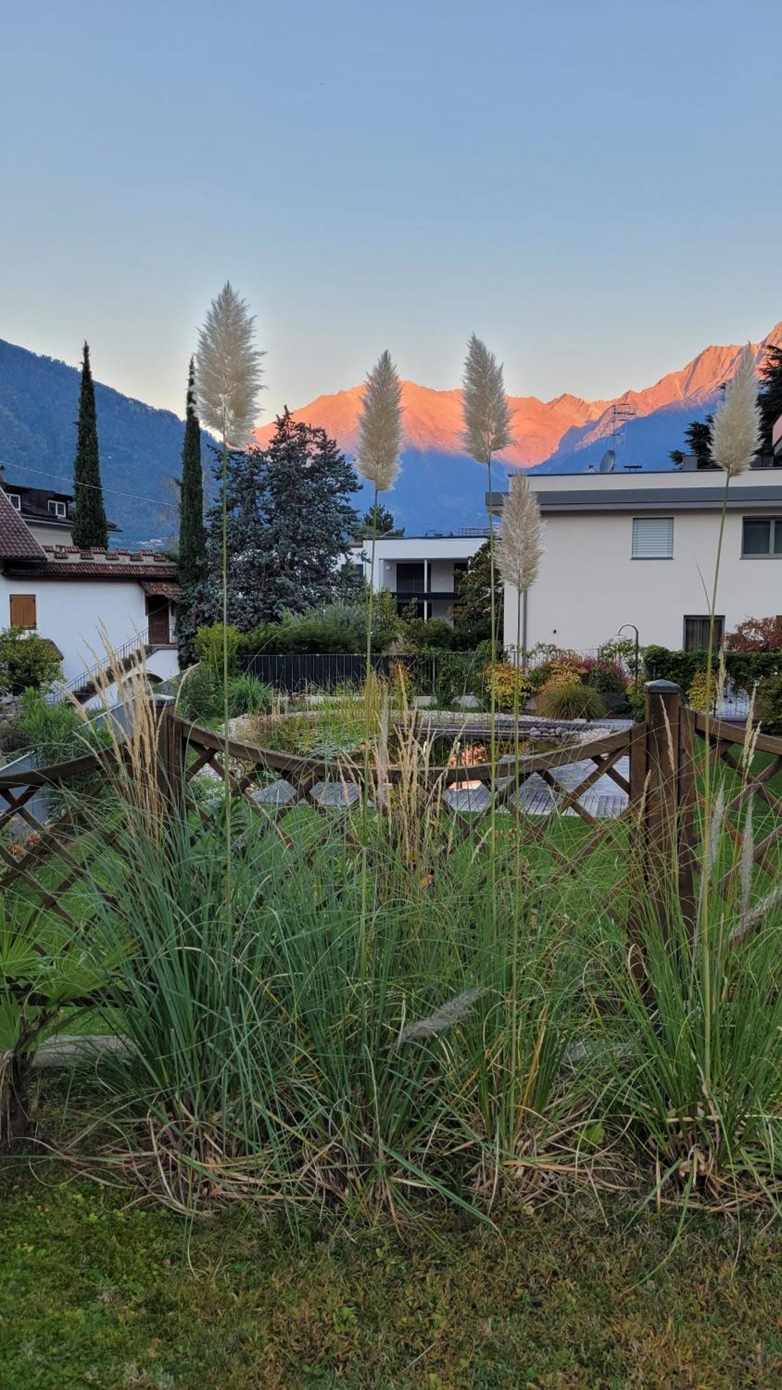 Hotel Schoenbrunn Merano Exterior photo